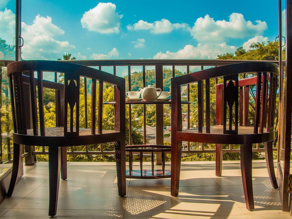 Aronka Homestay Kandy Exterior foto