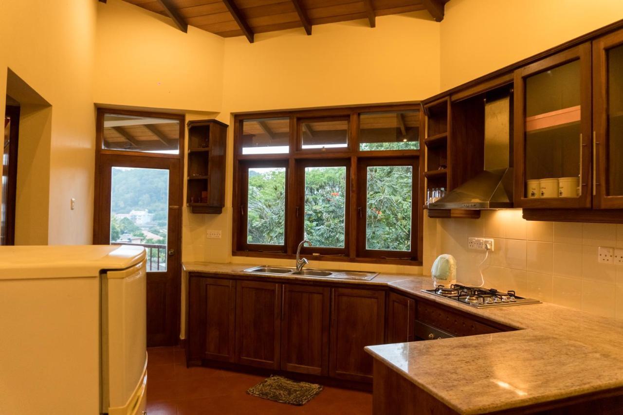 Aronka Homestay Kandy Habitación foto