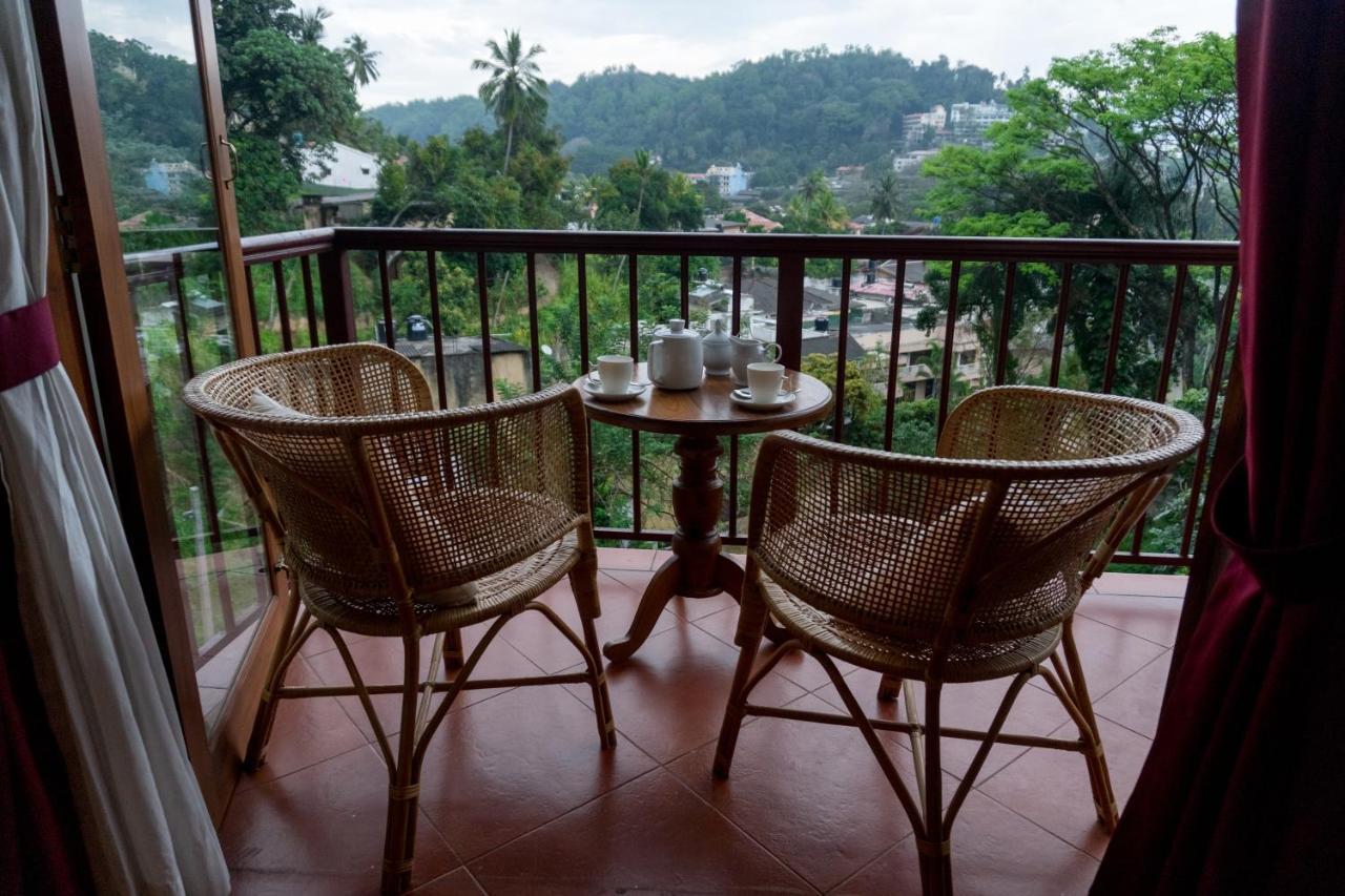 Aronka Homestay Kandy Exterior foto